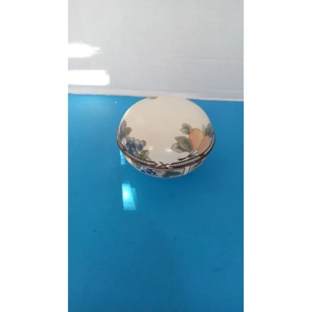 Vintage Floral Ceramic Trinket Box Round Jewelry Storage Container with Lid‎